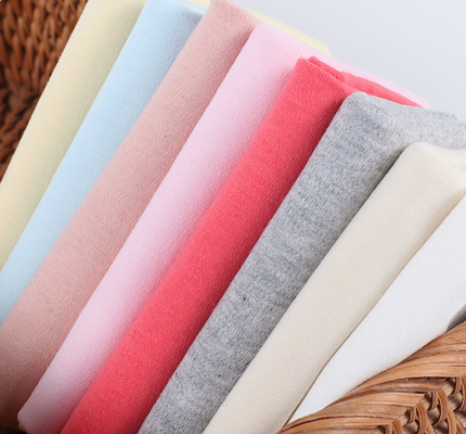 190GSM Bebek Giyim Doğal Gazlı Bez Kumaş 40S Tarak Fırça Çift Jersey