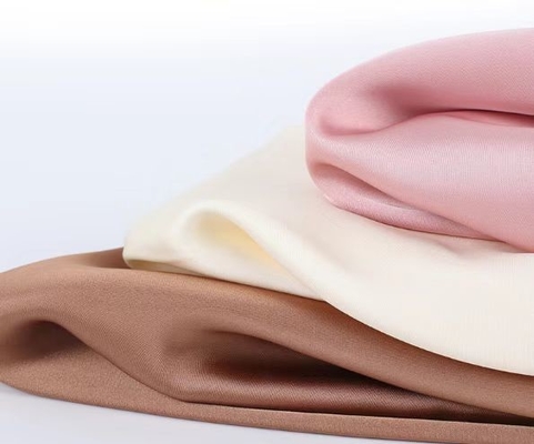 100% Polyester Saten Kumaş 185gm İpek Gibi Görünümlü Pantolonlar, Etekler, Bluzlar ve Elbiseler